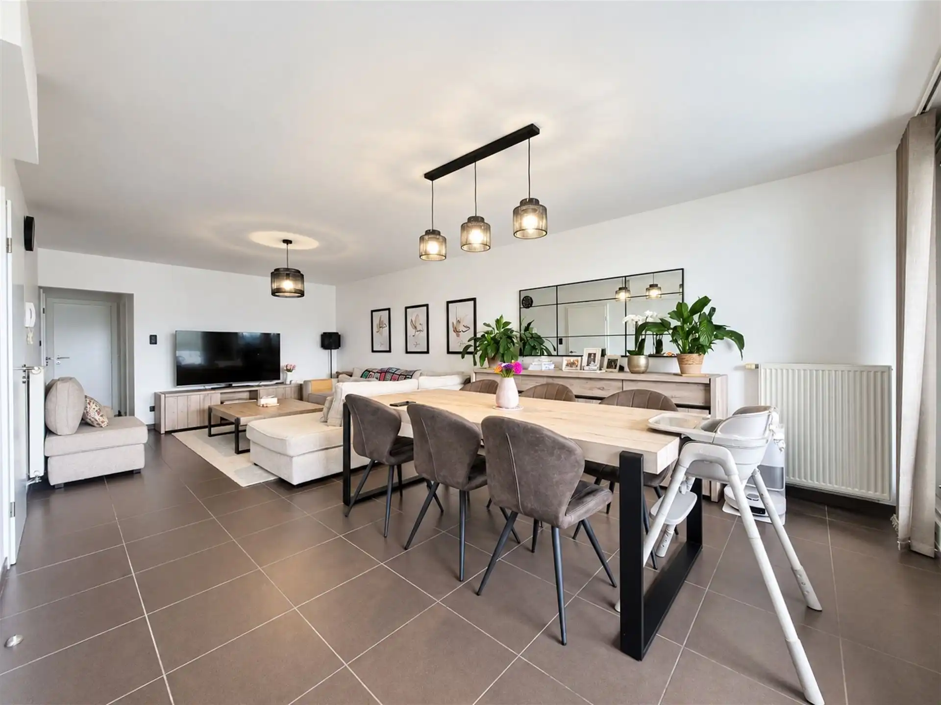 Appartement met 2 slaapkamers, terras en 2 ondergrondse parkeerplaatsen foto 3