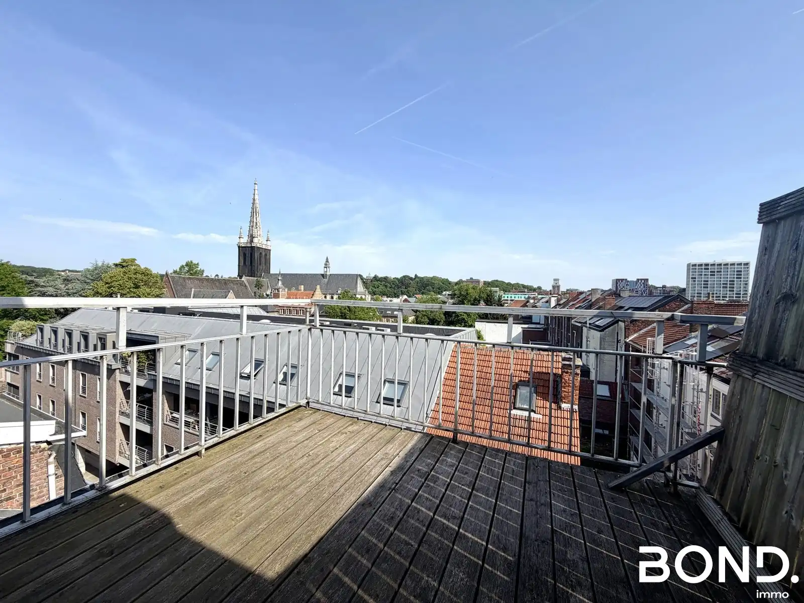 Appartement met dakterras in hartje Leuven!  foto {{pictureIndex}}