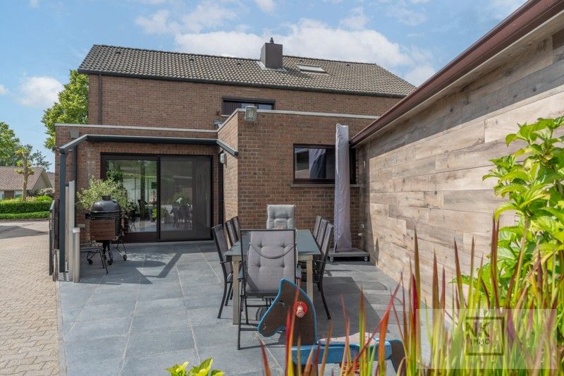 Handelsruimte met woning op 940 m² – instapklaar en vol mogelijkheden foto 3