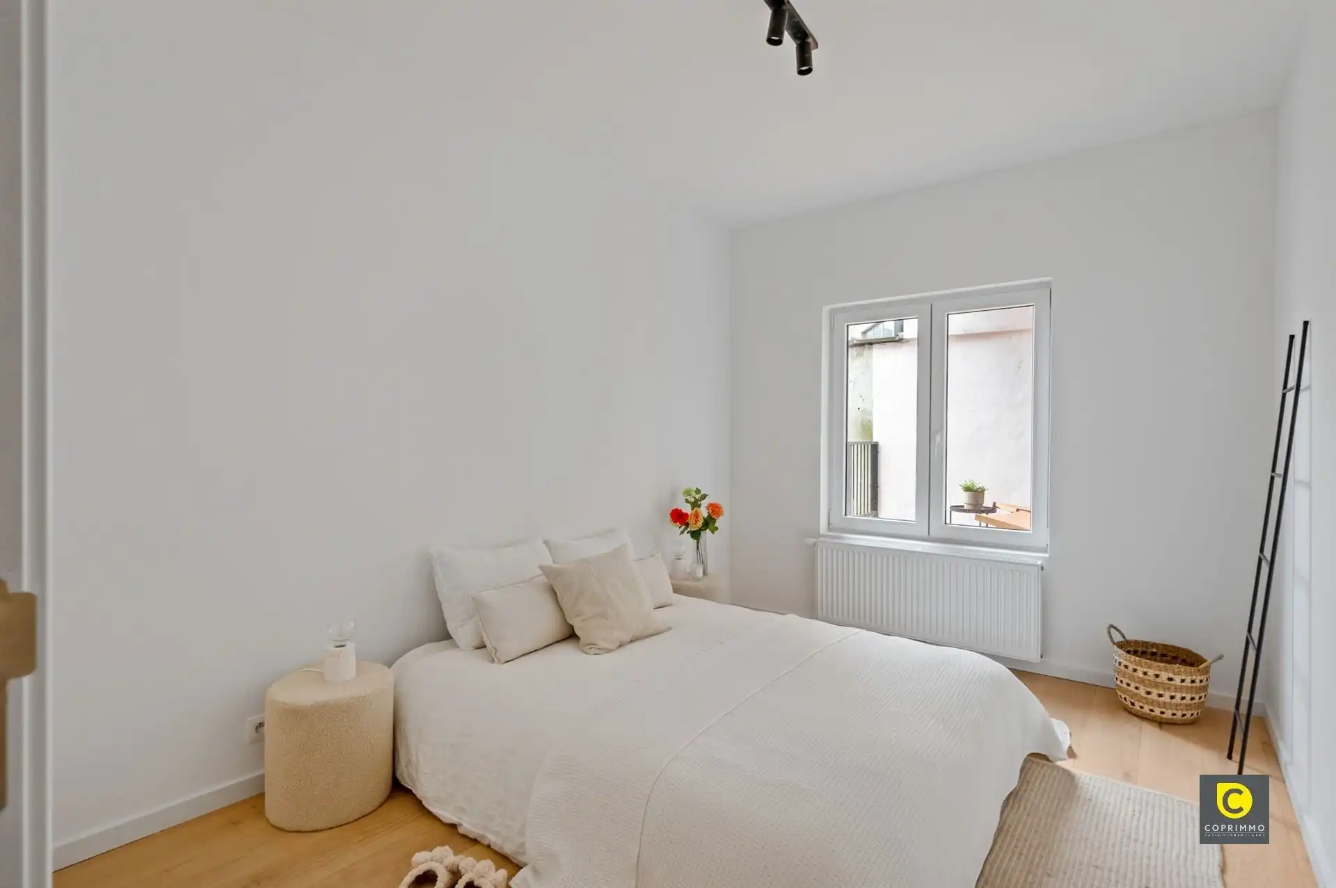 Gerenoveerd 2 slpk app op top locatie foto 12