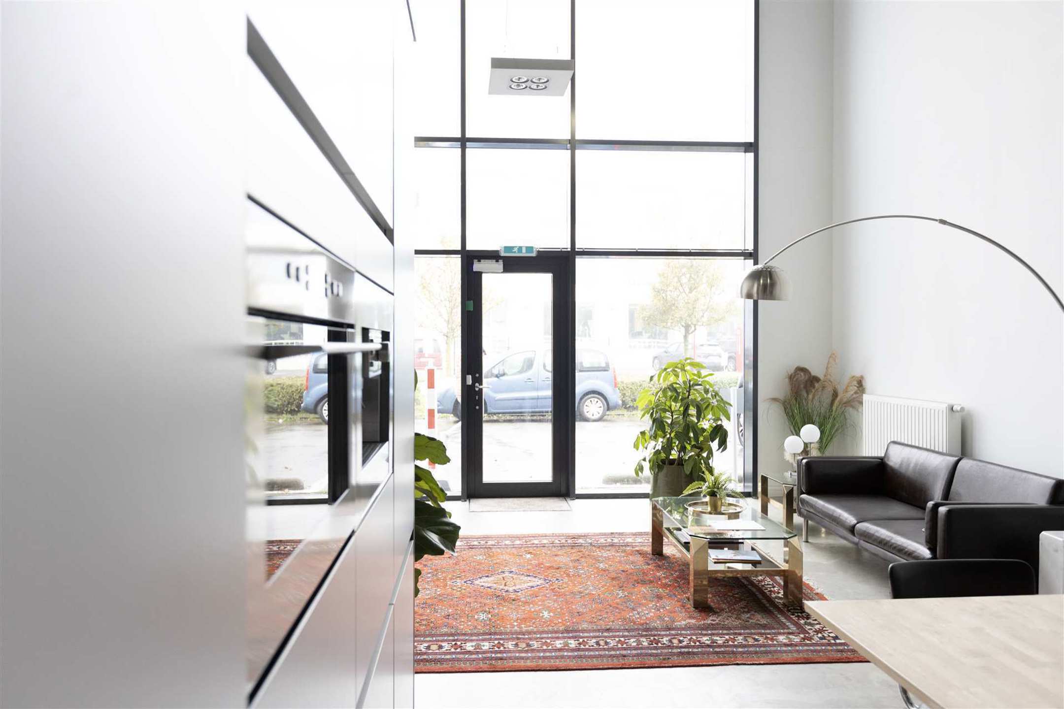 Moderne kantoor- en opslag ruimte foto 6