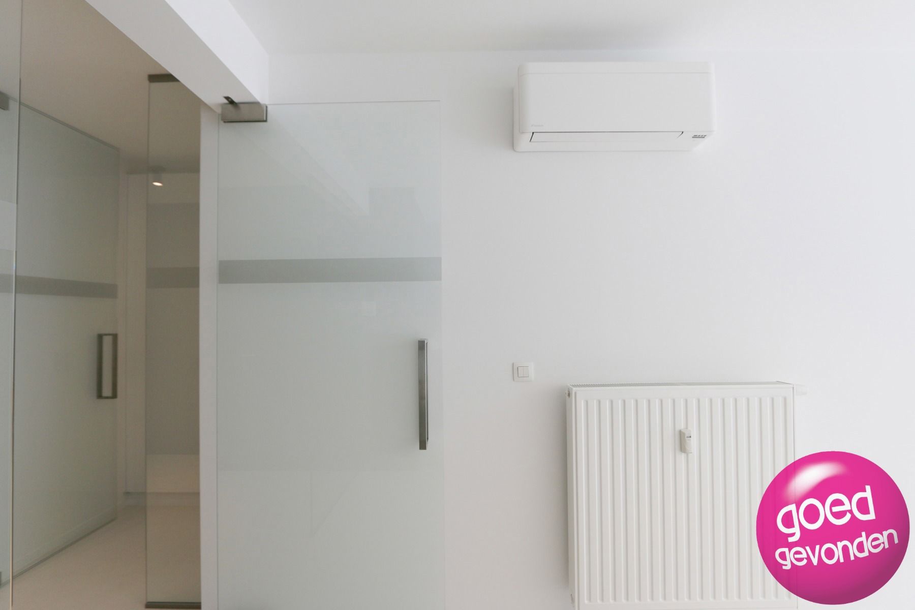 PLUG-IN modern kantoor + veel passage foto 31