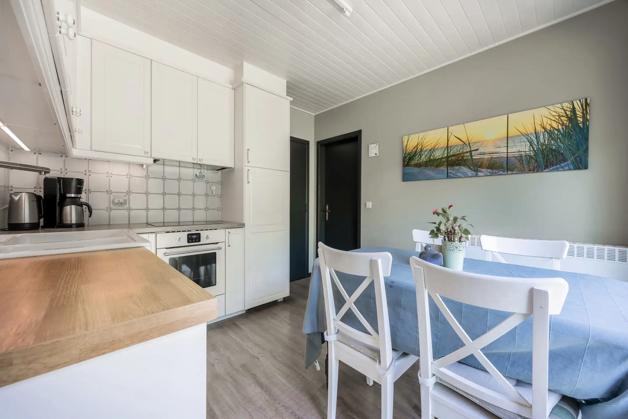 Charmante woning met uitzicht op blijvend groen foto 16