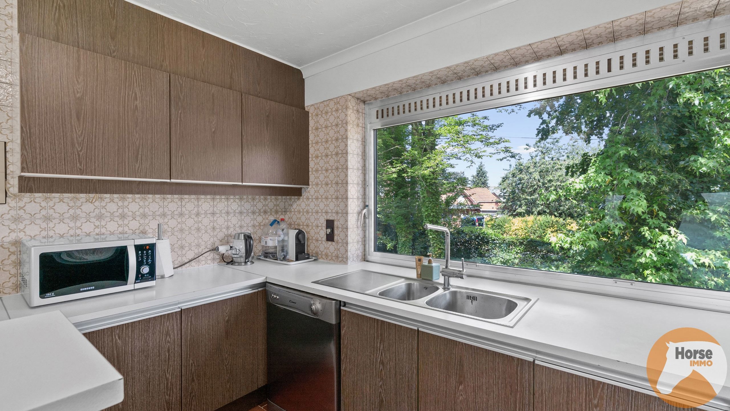 BERINGEN - Imposante woning met handelsruimte foto 11