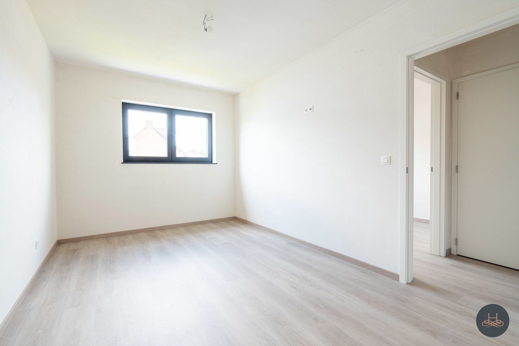 Gesloten BEN - woning met luxueuze afwerking op toplocatie foto 10