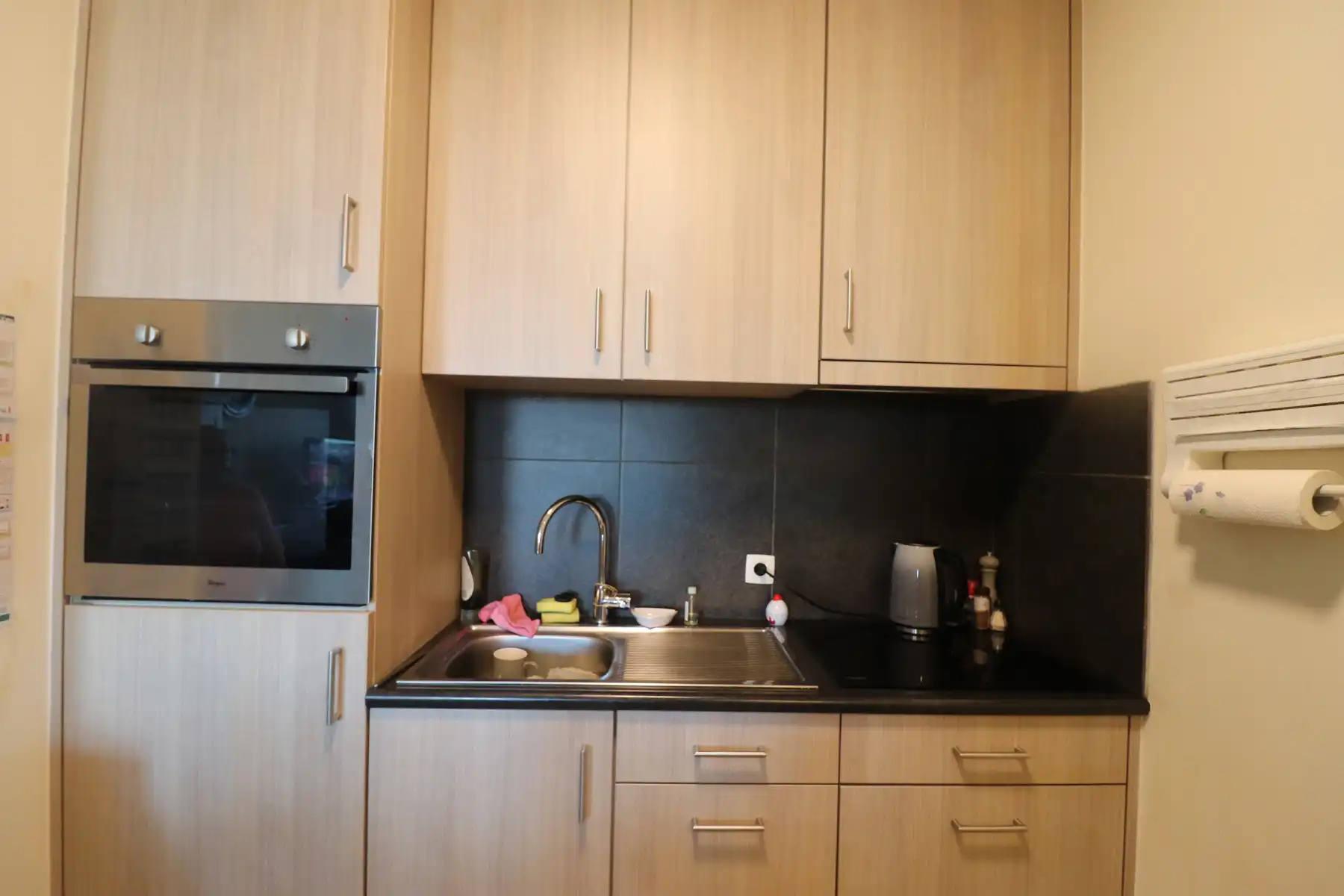 Studio op de dakverdieping met lift,  terras en kelderberging. foto 5