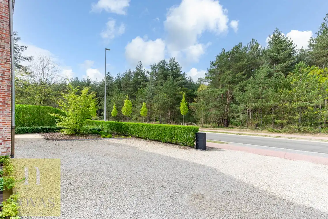 Prachtige woning, zonnepanelen, warmtepomp, thuisbatterij, 4 slaapkamers, bouwjaar 2015 foto 43