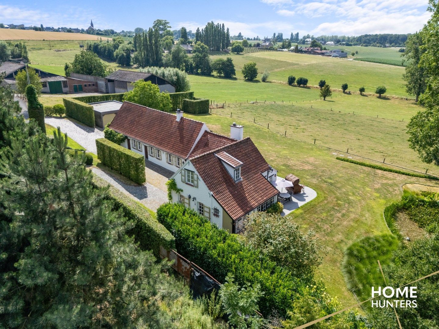 Exclusieve villa met gastenverblijf en panoramische zichten foto 9