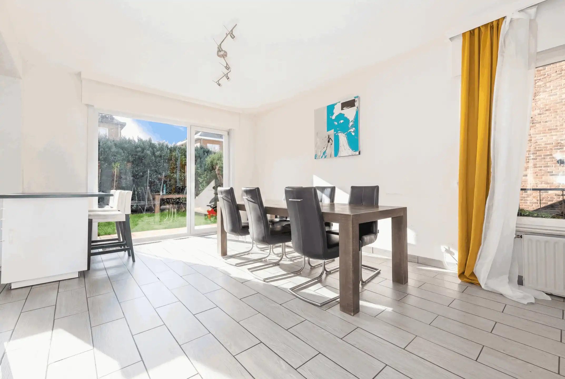 Huis met 5 slaapkamers in Linkebeek – Rustig en vredig foto 3