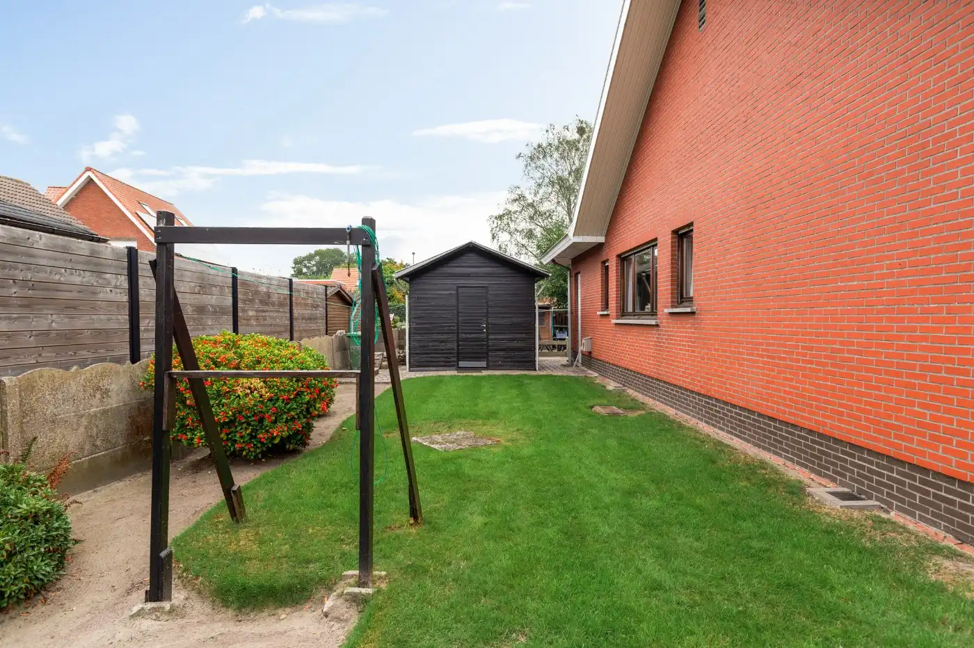 Vrijstaande woning met 2 à 3 slpk., inpandige garage en tuin foto 17
