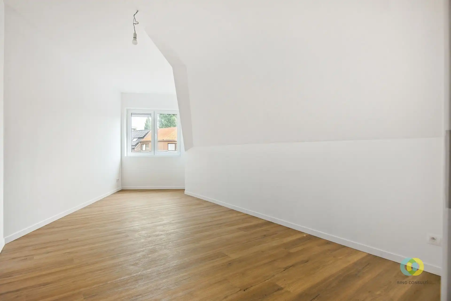 Modern vernieuwd 1-slpk appartement foto 10
