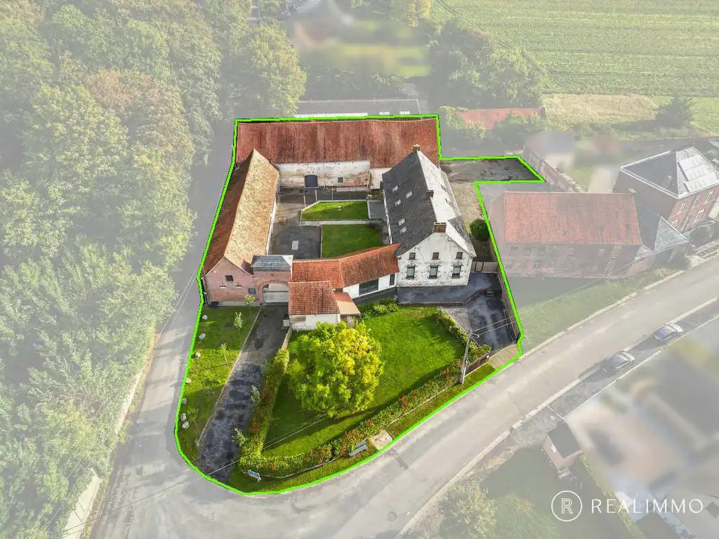 Hoofdfoto van de publicatie: Authentieke vierkantshoeve op mooie ligging met tal van mogelijkheden