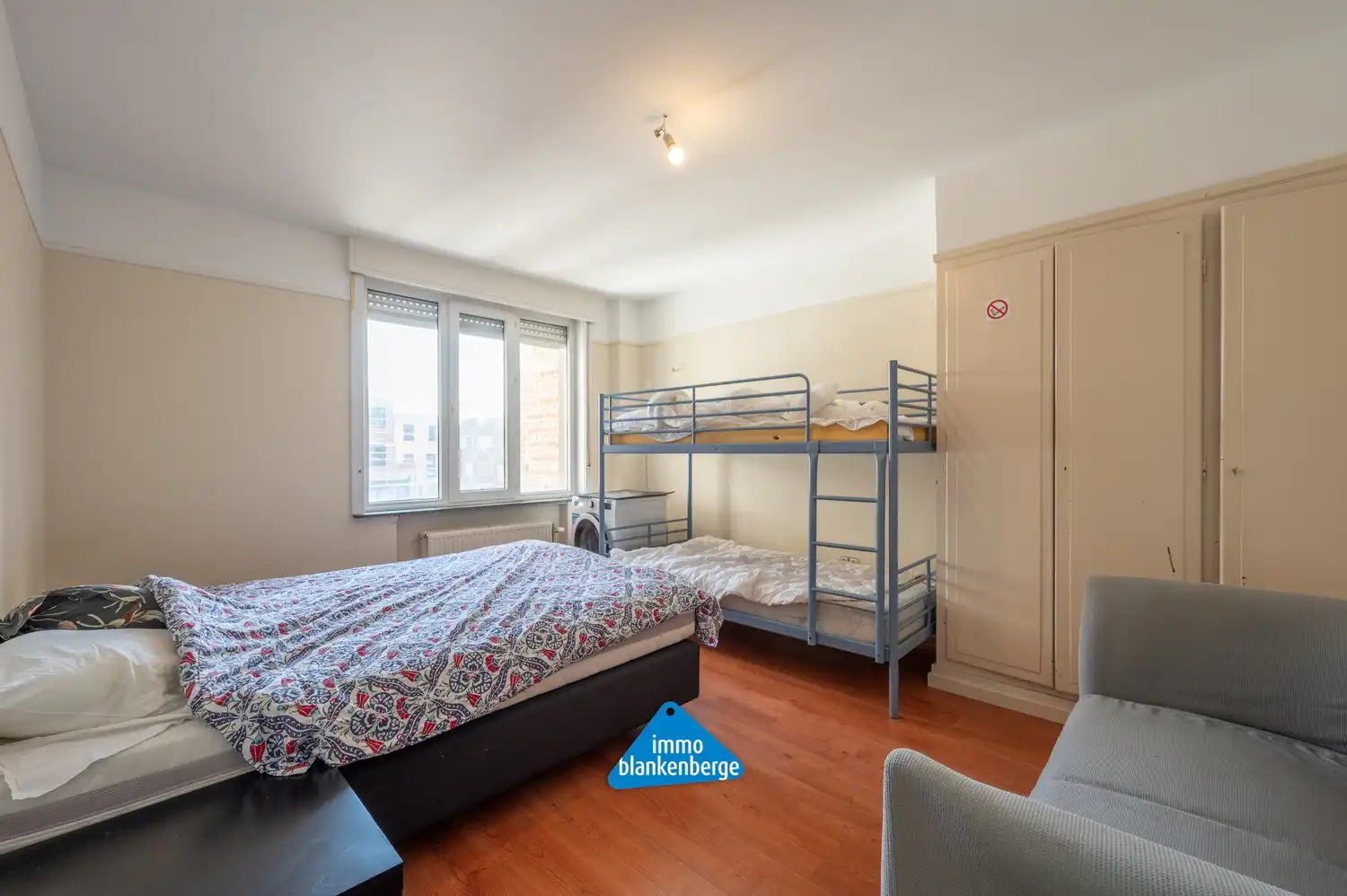 Zeer Ruim  Appartement met 3 Slaapkamers nabij de Zeedijk foto 9