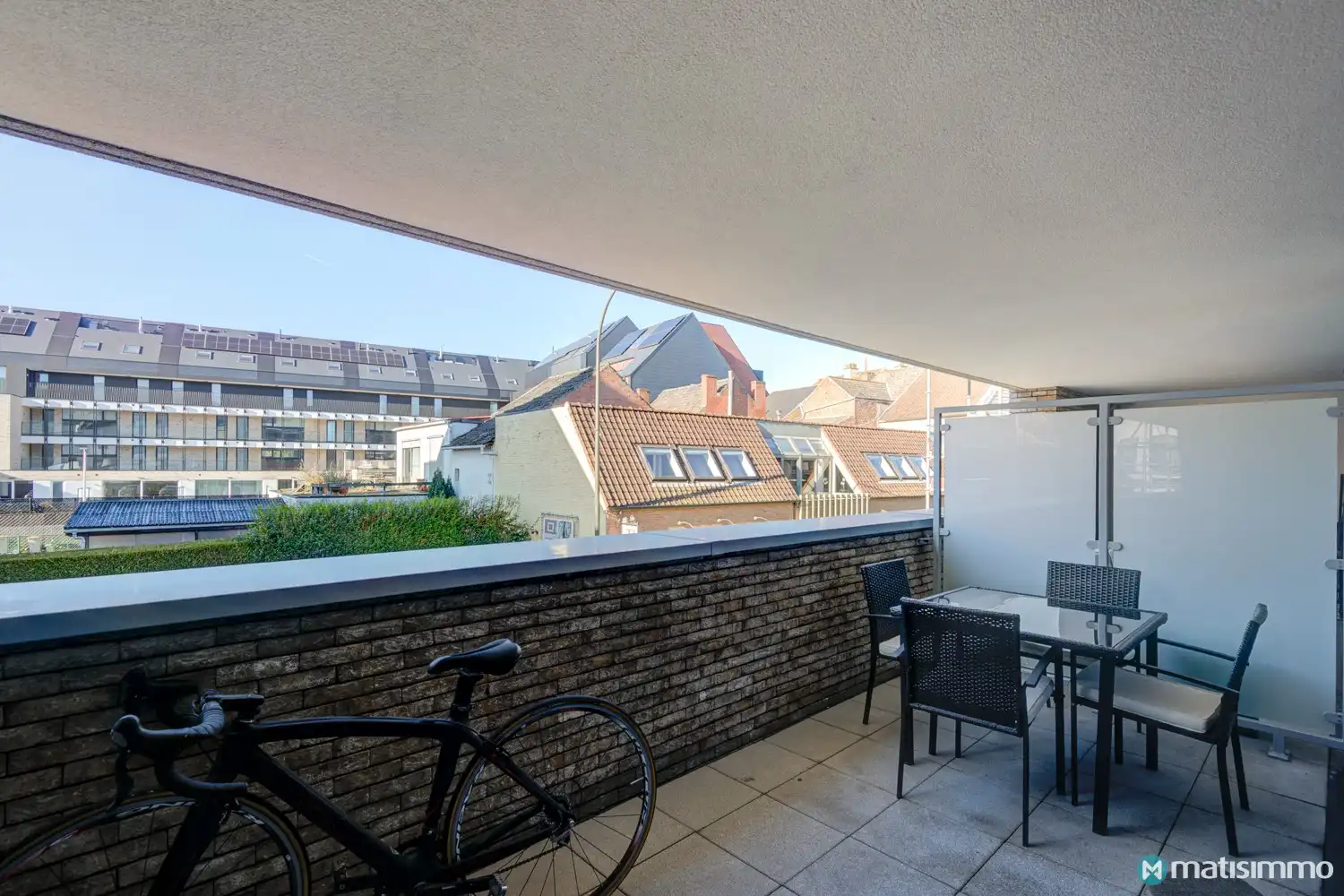 INSTAPKLAAR APPARTEMENT MET 2 SLAAPKAMERS EN AUTOSTAANPLAATS IN HET CENTRUM VAN BILZEN foto 15