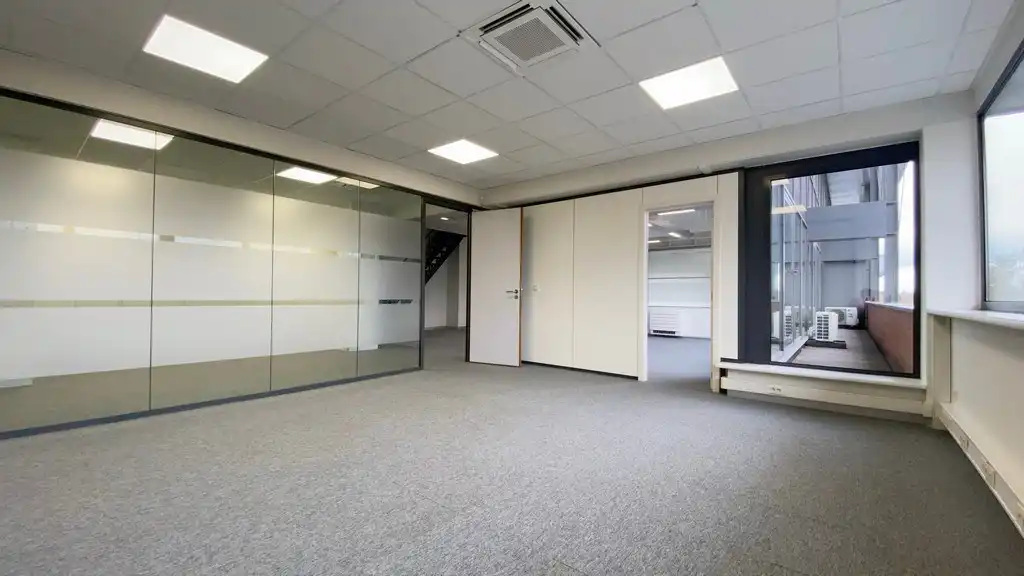 Burelen te huur vlakbij The Loop in Dionysius KMO center in Sint-Denijs-Westrem foto 7