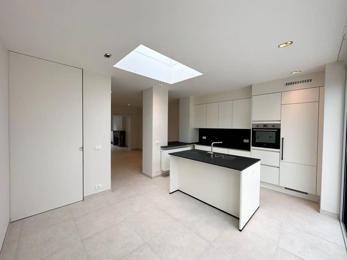 Kwalitatief afgewerkte woning met 3 slaapkamers, terras & tuin te Beveren (Roeselare)! foto 9
