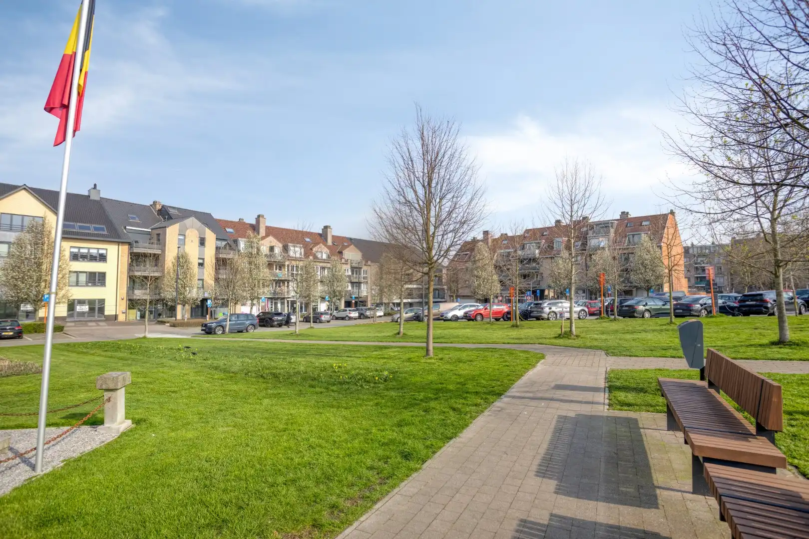 APPARTEMENT VAN 175m² MET 2 SLAAPKAMERS, 2 TERRASSEN en GESLOTEN GARAGE IN LANAKEN CENTRUM !  foto 28