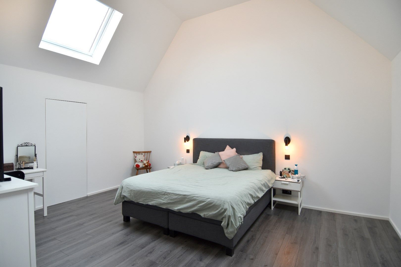 Ruime karaktervolle woning op centrale locatie te Gullegem foto 14