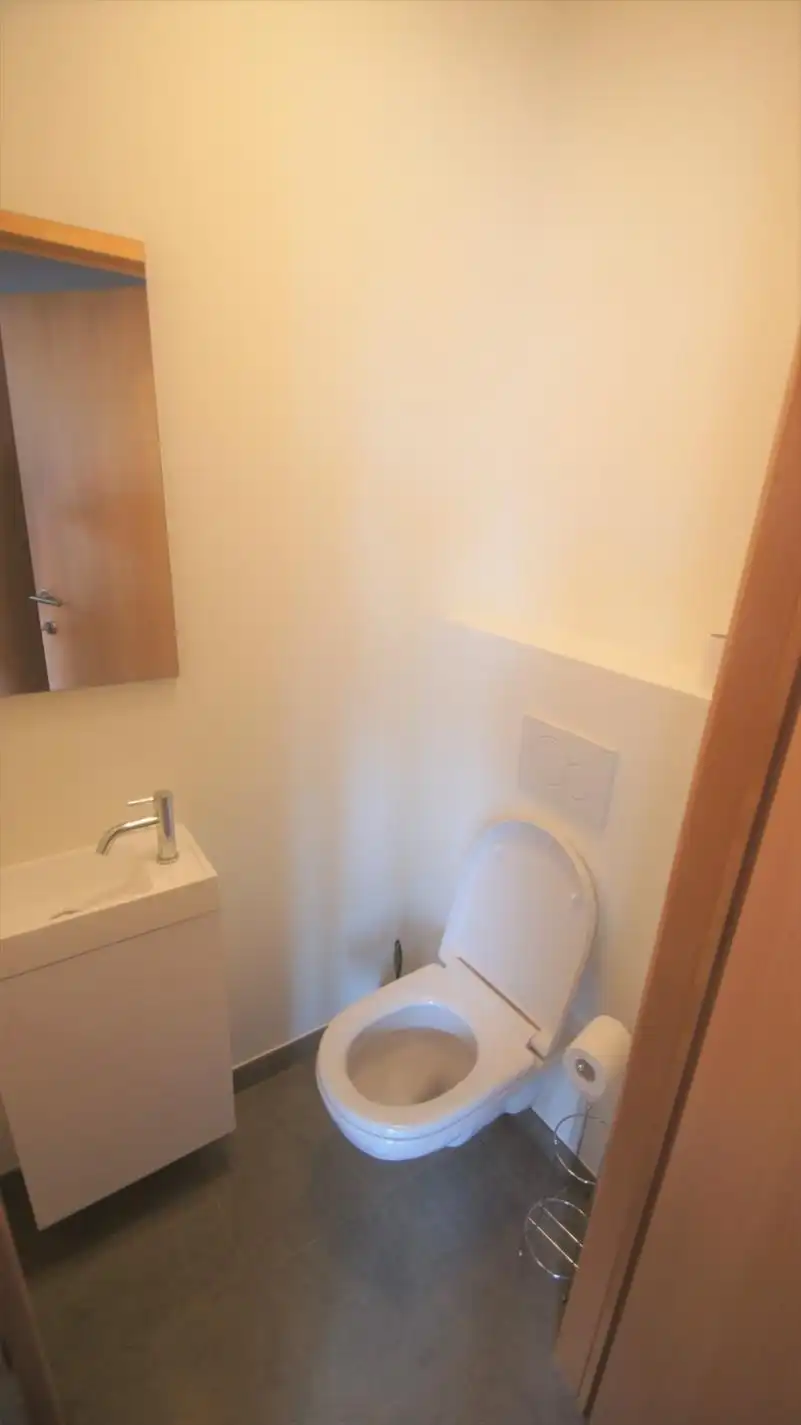 Energiezuinig duplexapp. met 2 slpks, terras en autostaanplaats foto 16