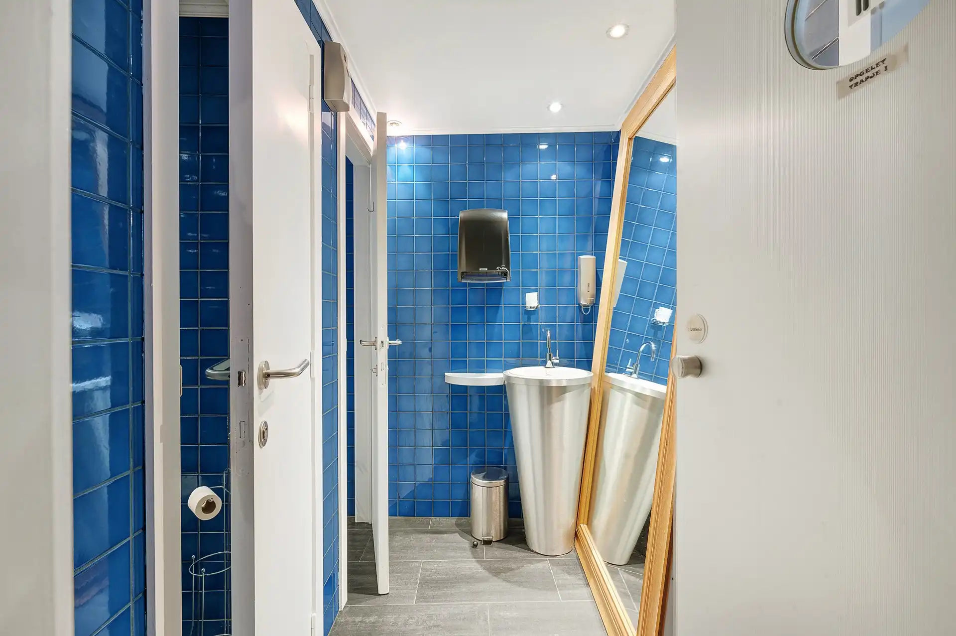 Historisch, uitzonderlijke woning met ongekend potentieel te Damme foto 15