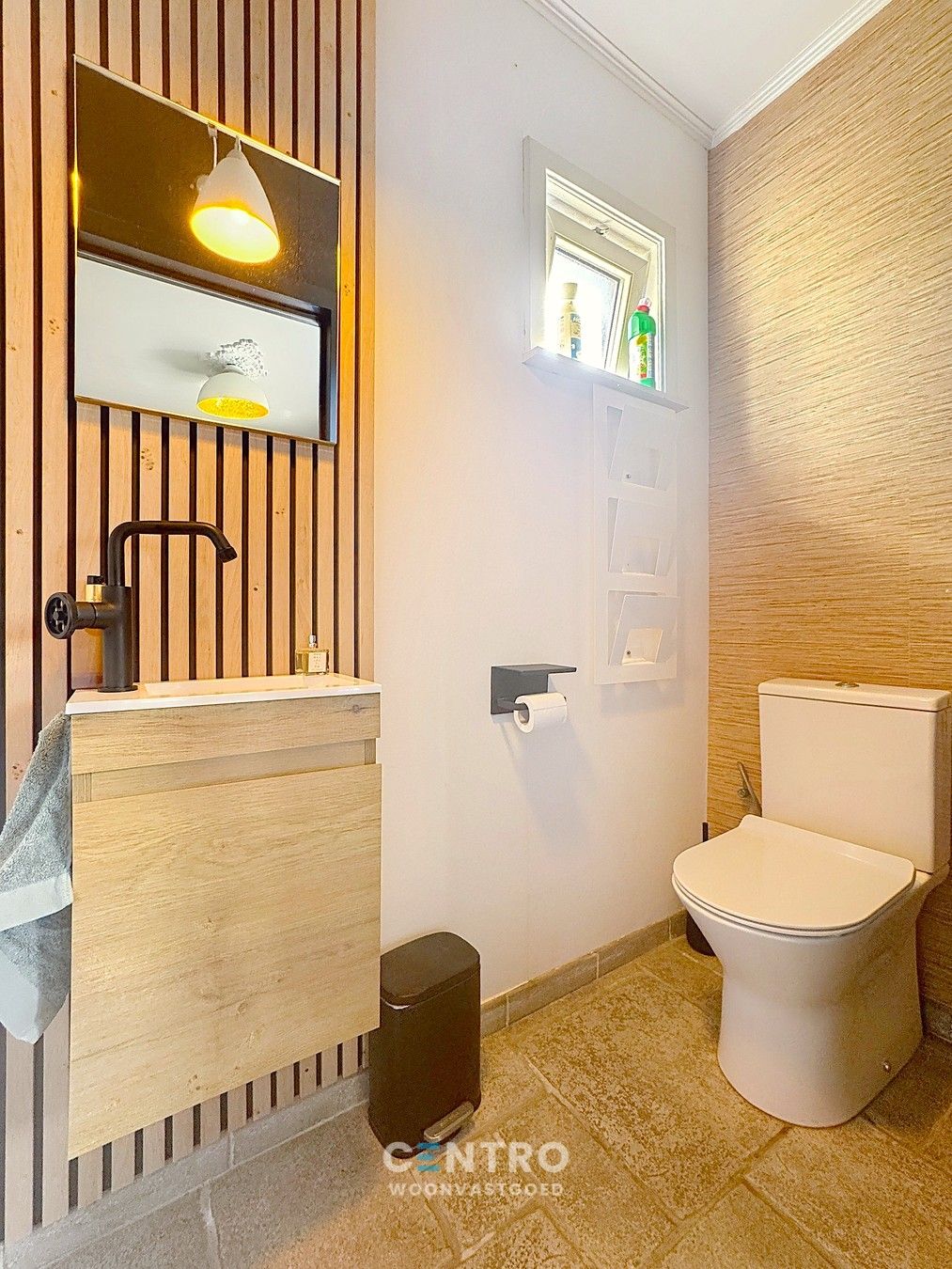 Ruime, instapklare WONING met 5/6 slaapkamers, badkamer, nieuwe keuken, grote garage en ZONNIGE tuin te Brugge (Sint-Kruis) foto 8