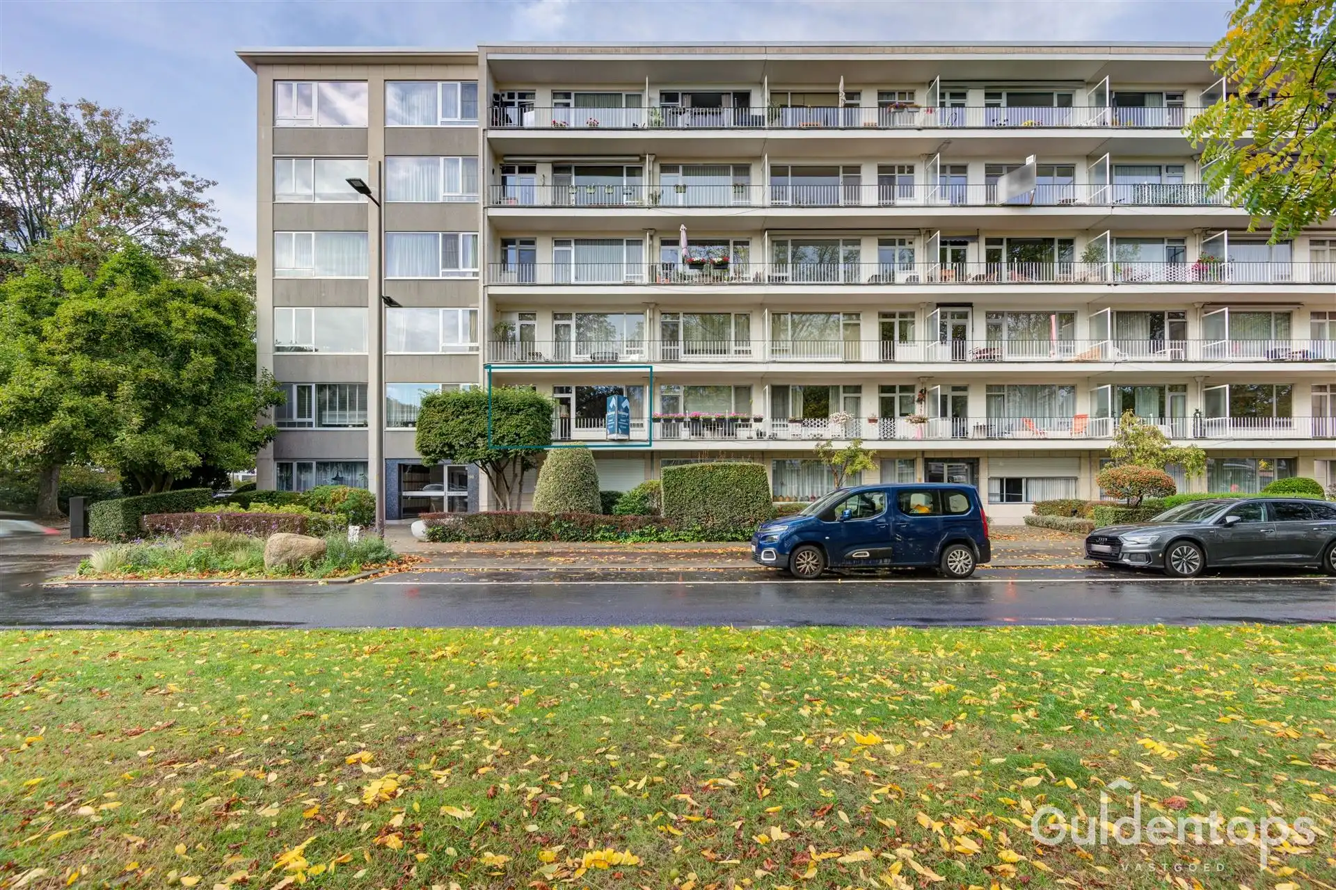Ruim en lichtrijk 1 slker appartement met terras en parking foto 14