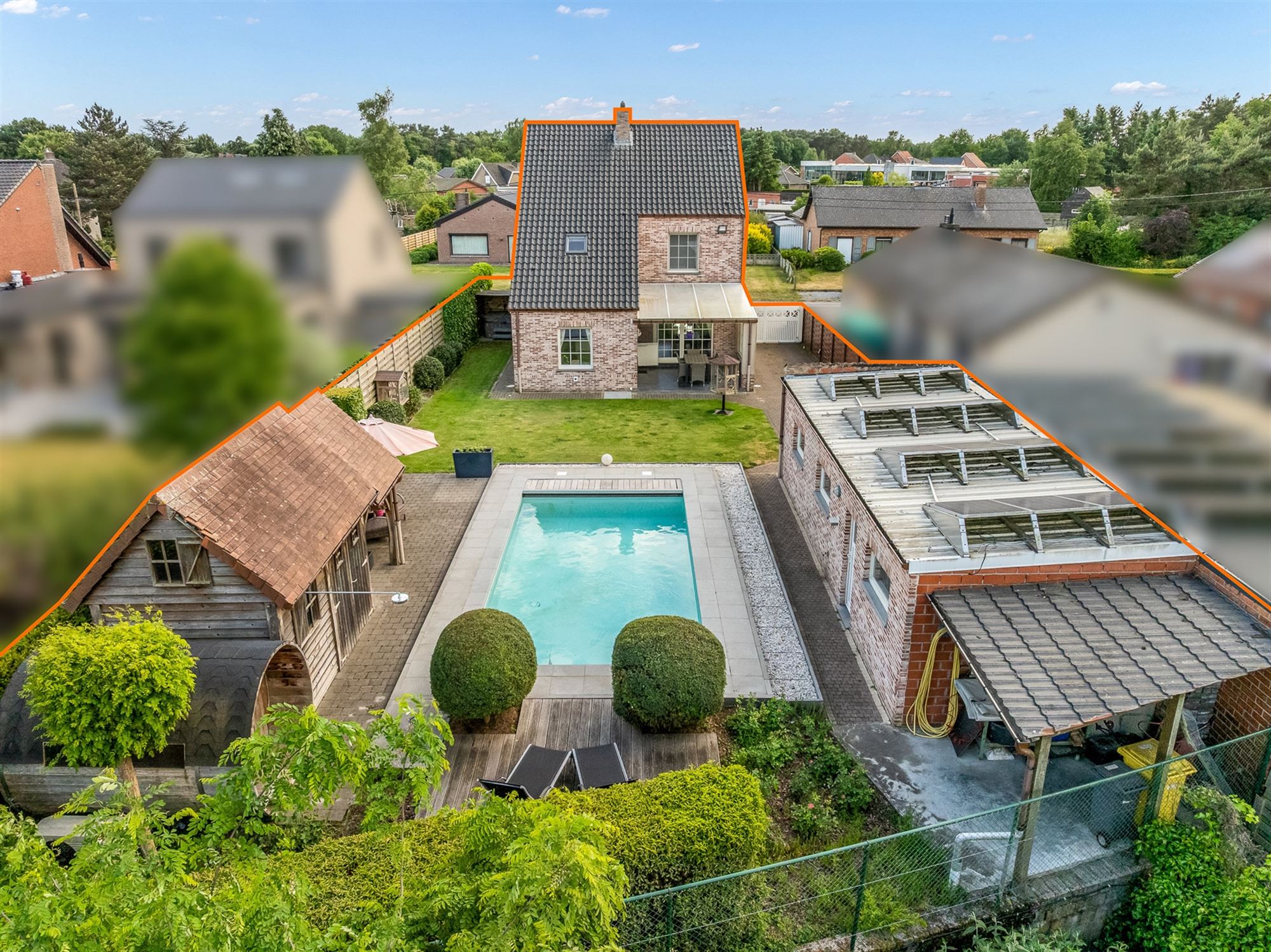 Energiezuinige woning met verwarmd zwembad en ruime garage op ideale ligging foto 27
