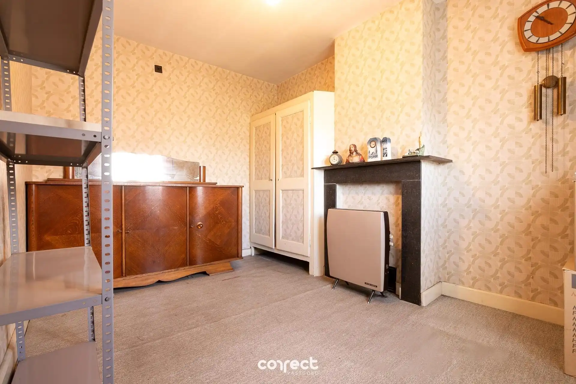 Centraal gelegen ruime halfopen bebouwing met 4 slaapkamers, tuin en garage. foto 7