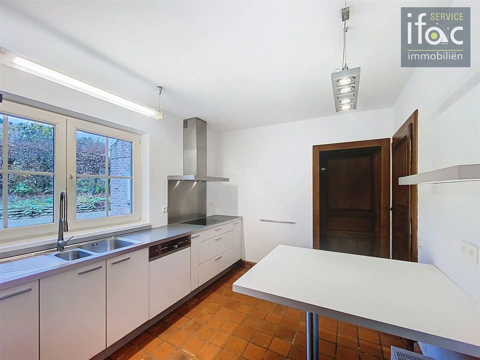 Ruime charmante villa gelegen aan de rand van het zoniënwoud foto 12