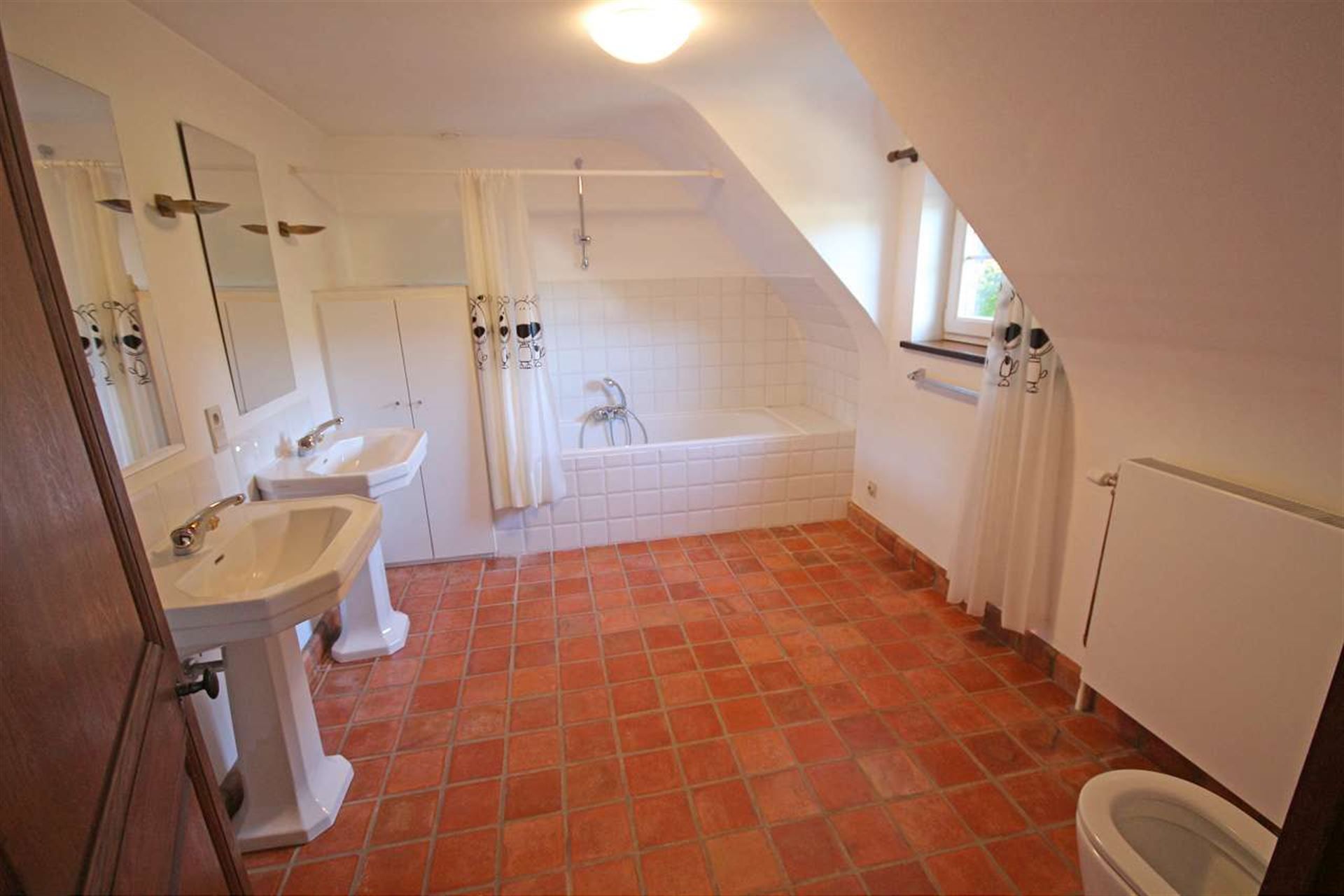 Ruime charmante villa gelegen aan de rand van het zoniënwoud foto 12