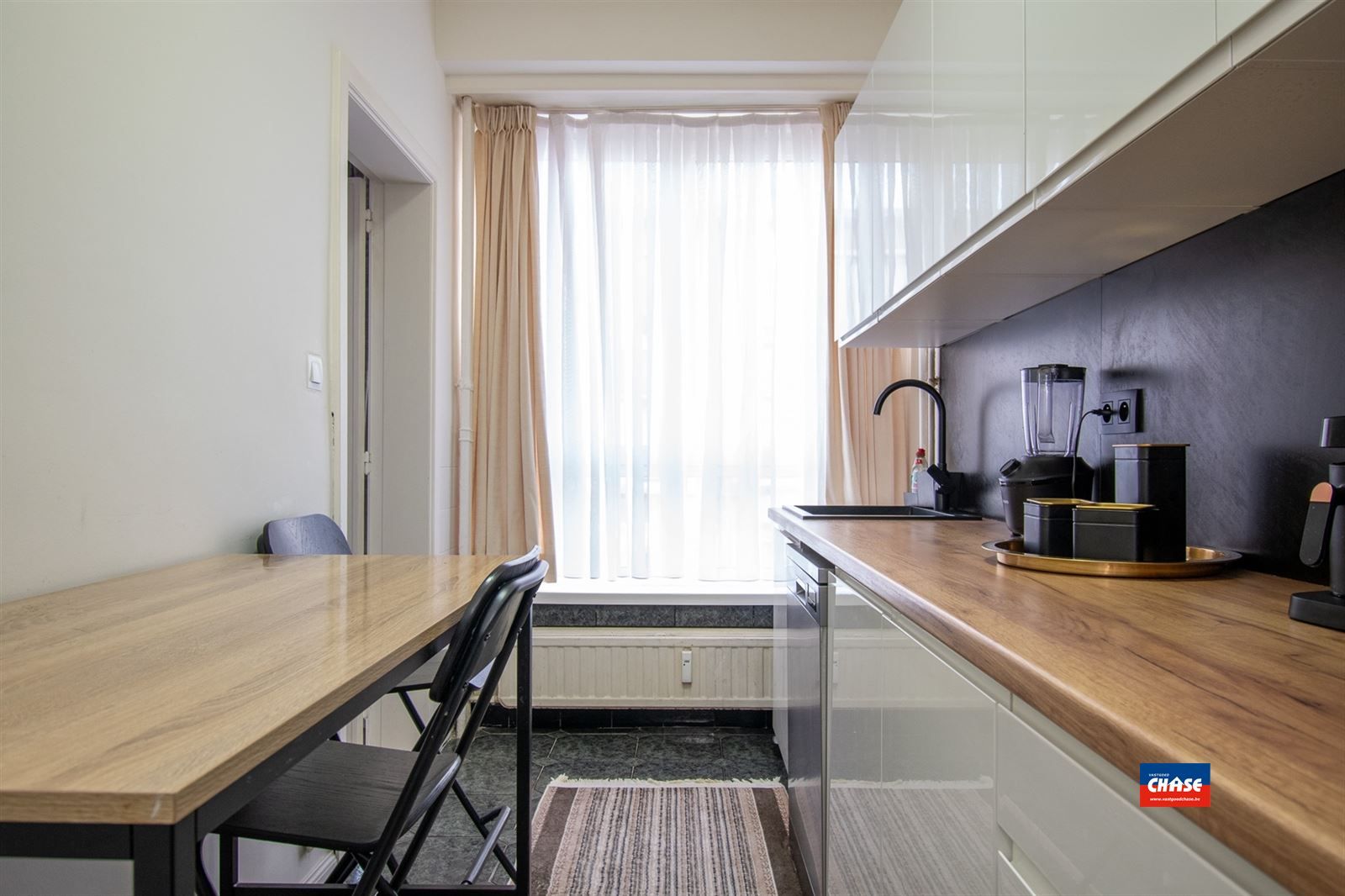 Charmant appartement met twee ruime slaapkamers foto 6