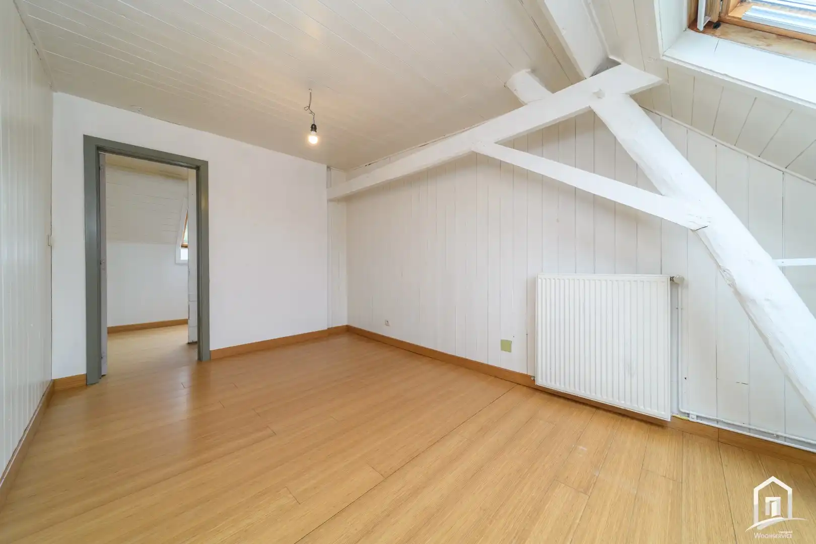 Ruime woning met 4 slaapkamers in rustige straat foto 12