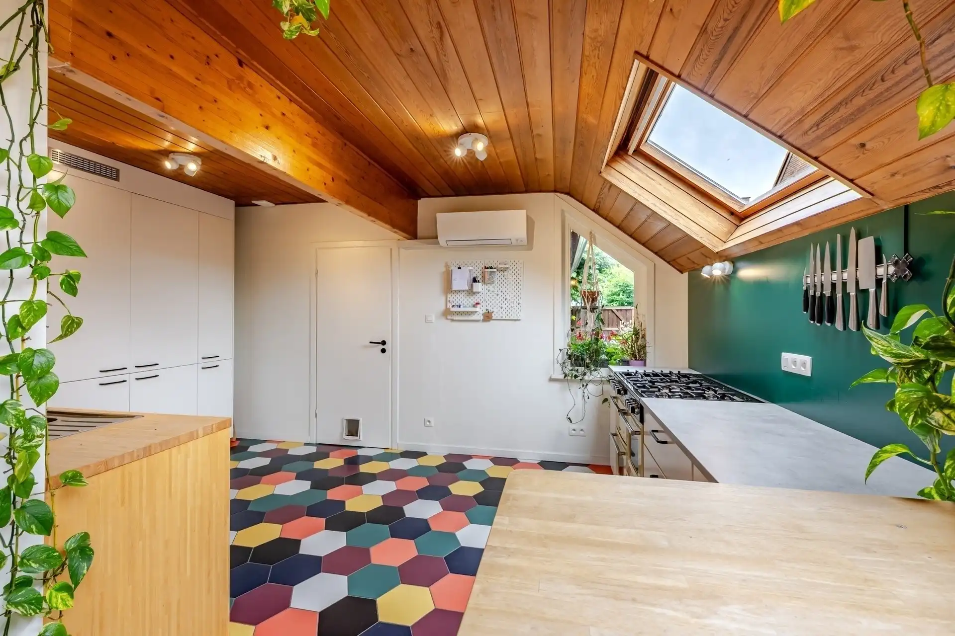 Karaktervollevrijstaande woning met EPC label A in Wichelen. foto 14