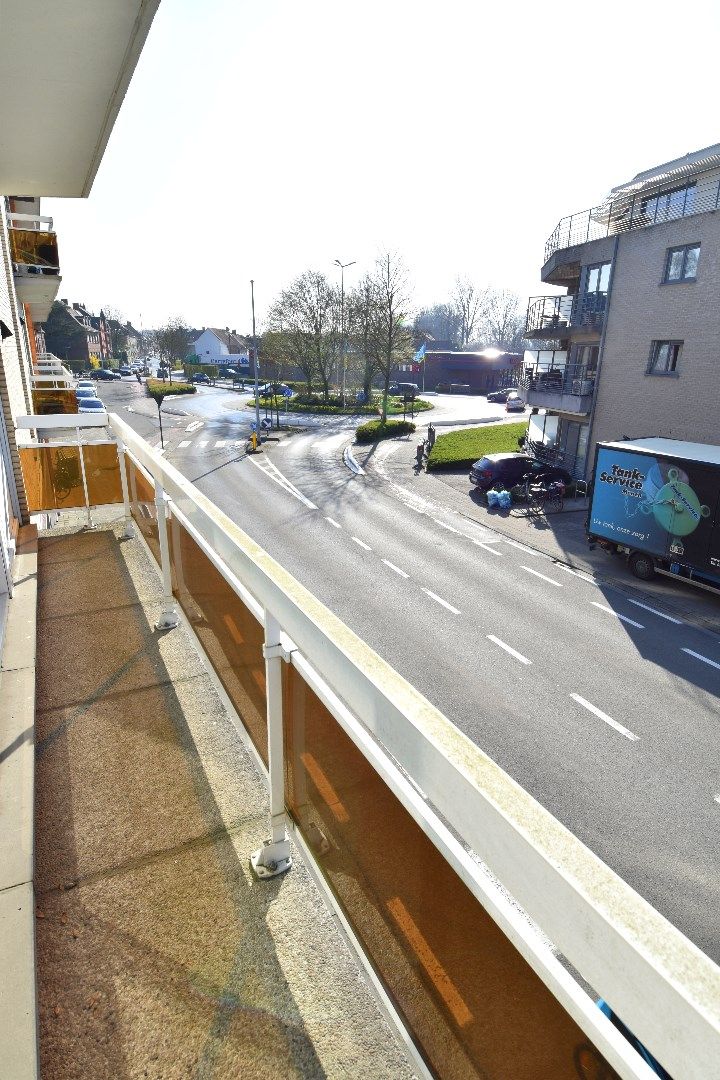 Instapklaar 2-slaapkamerappartement met terras te koop in Gullegem-centrum foto 10