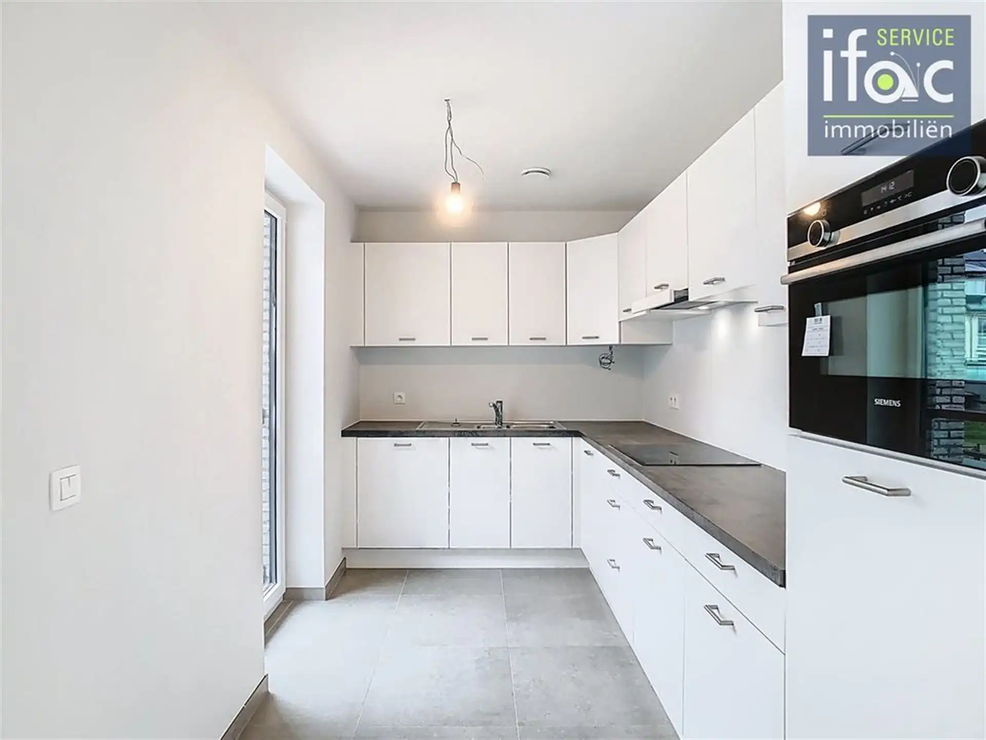 Modern en ruim appartement foto 4