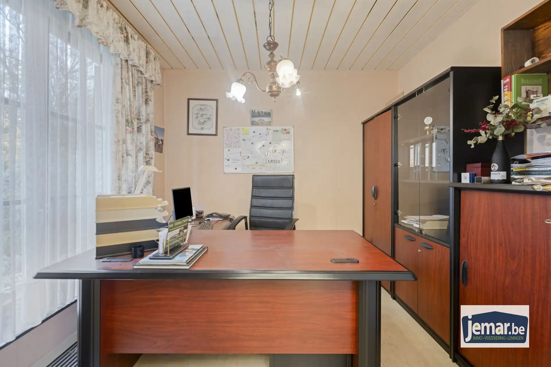 Vrijstaande villa van 306 m² op 17a95ca, gelegen vlak bij Connecterra, de toegangspoort tot het Nationaal Park Hoge Kempen, en op wandelafstand van Maasmechelen Village! foto 3