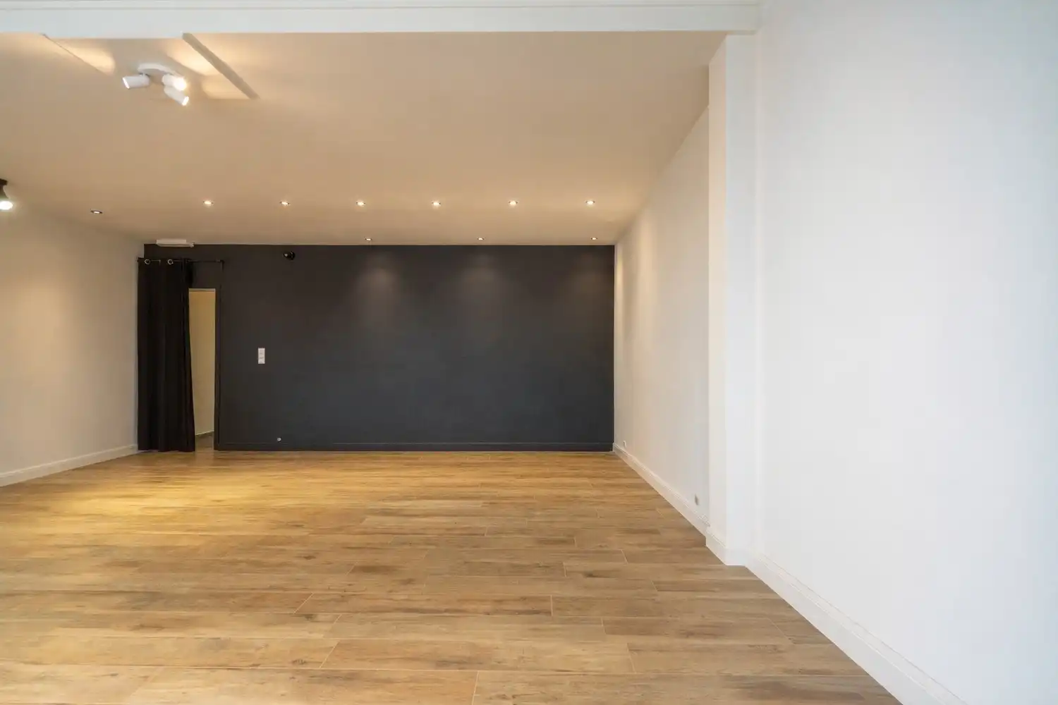 VEELZIJDIG PAND CENTRUM foto 3