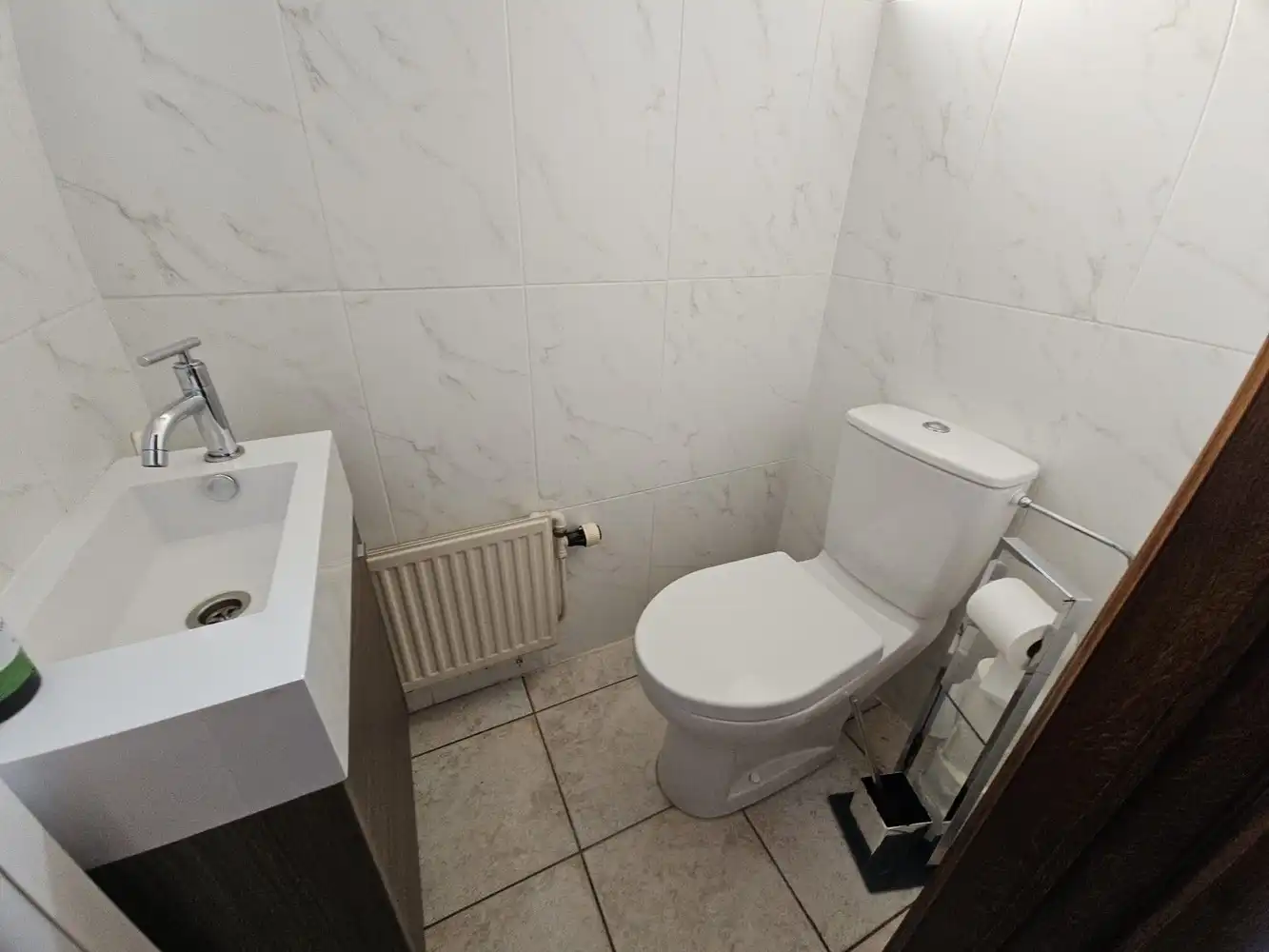 Woning (HOB) met tuin en dubbele garage foto 12