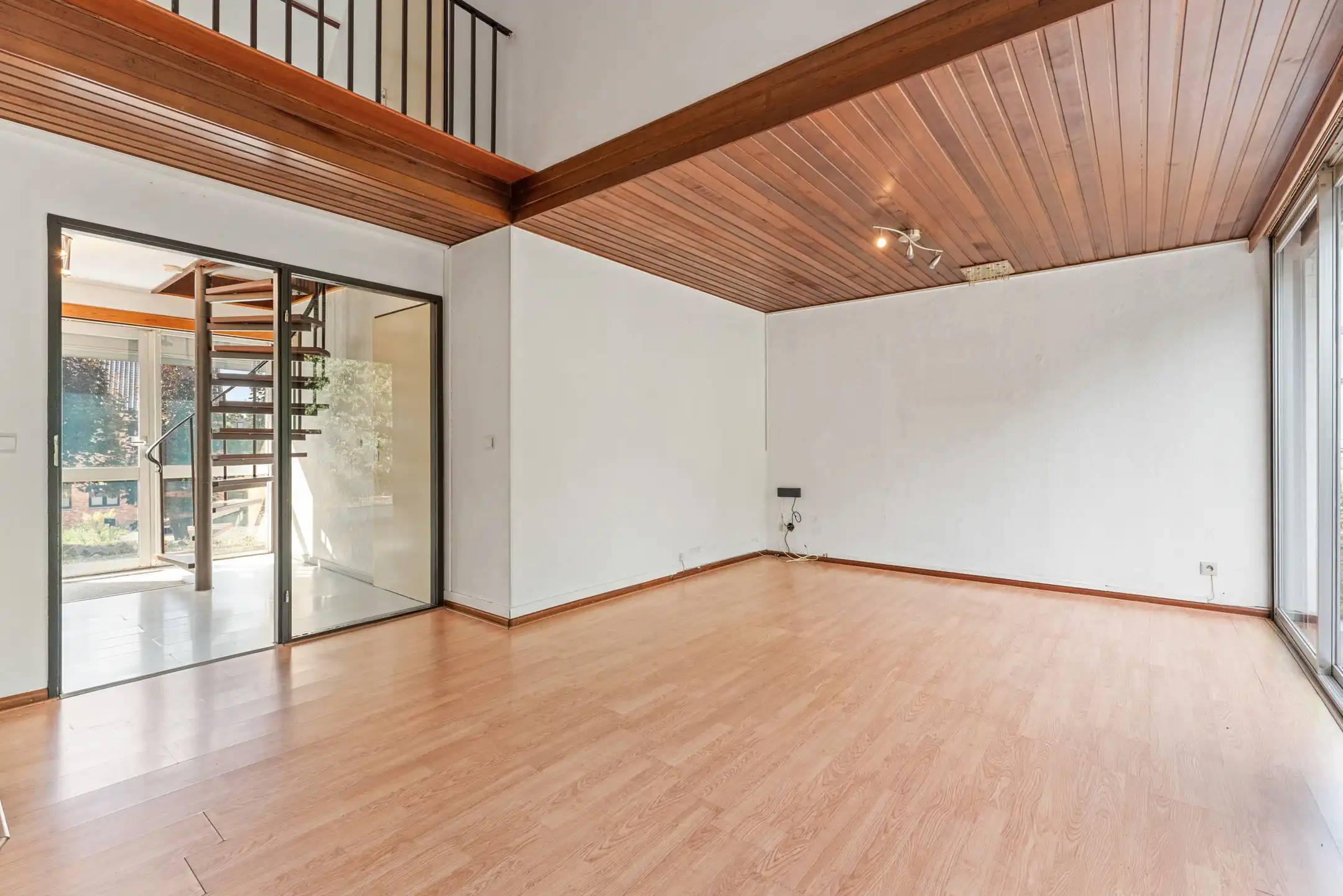 Charmante woning met garage in Zichen foto 3