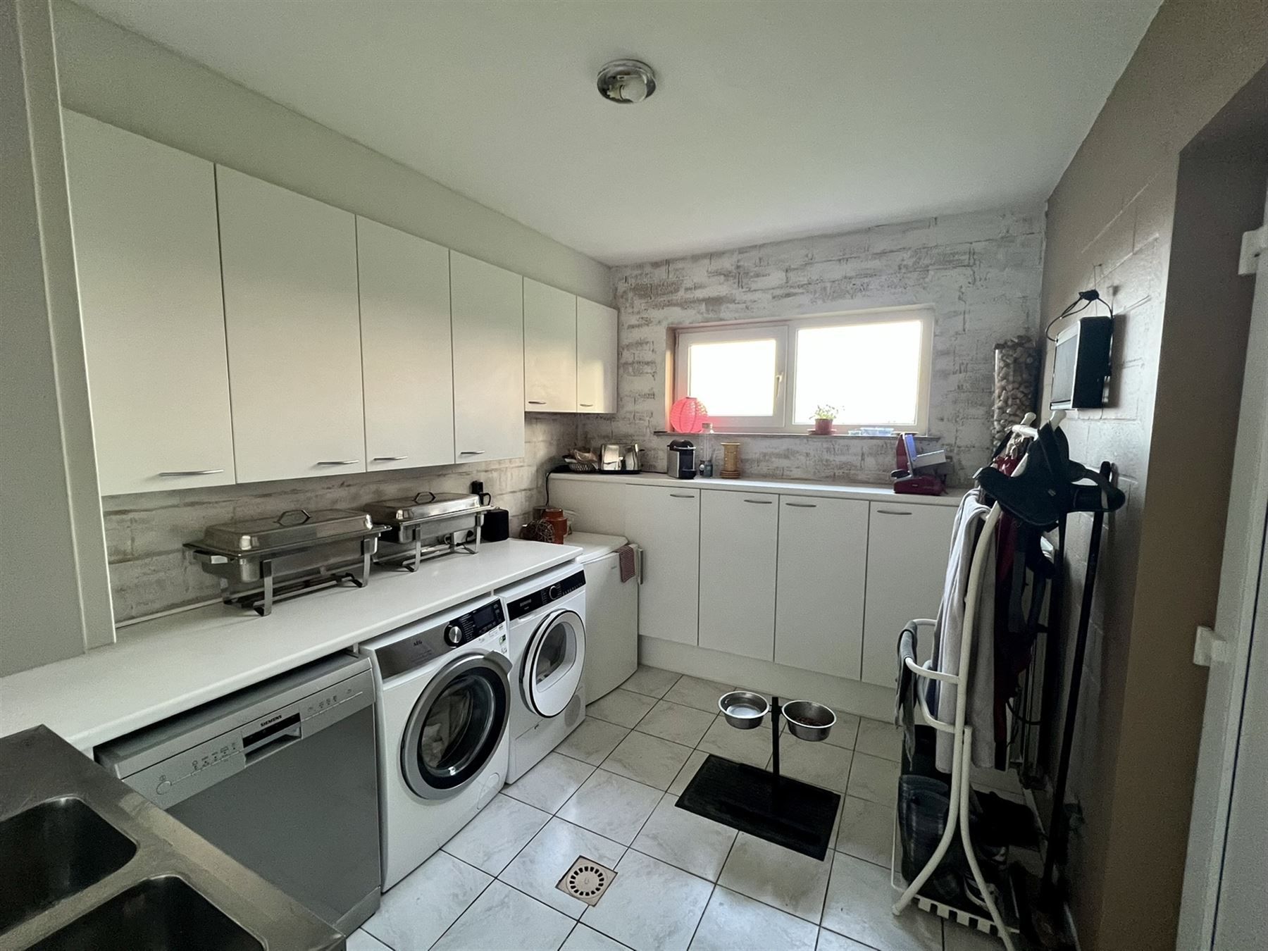 Prachtige ruime villa met zwembad foto 9