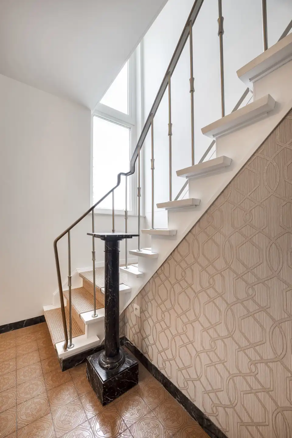 Ruime halfopen woning op zuidgericht perceel van 752 m² foto 15