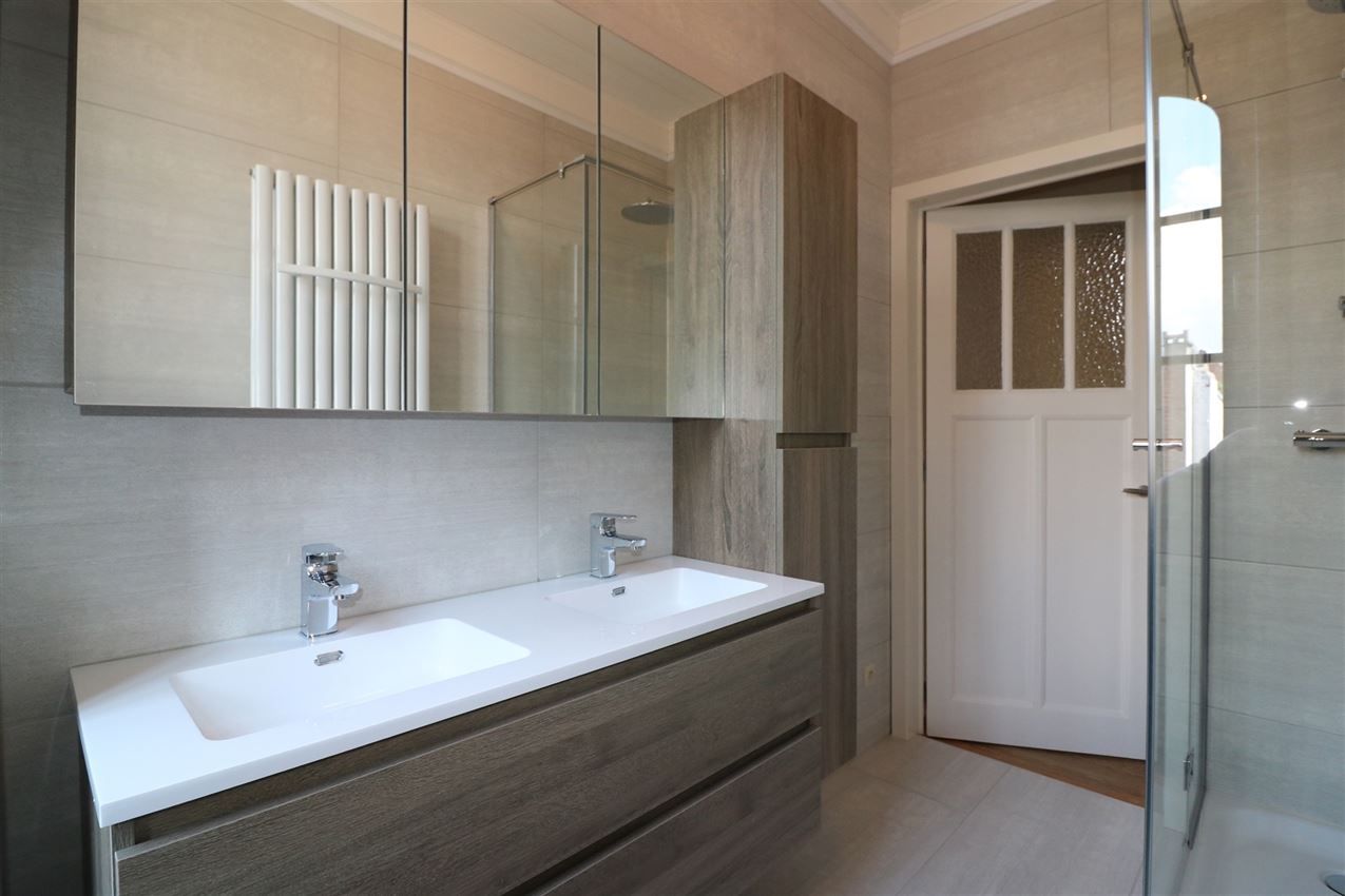 Charmevolle, vernieuwde woning met 3 slps en stadstuin foto 18