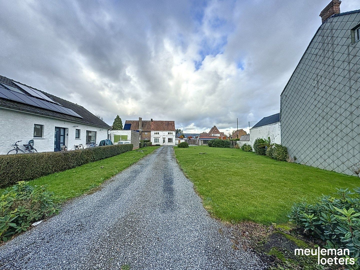 Te renoveren woning op ruim perceel foto 26