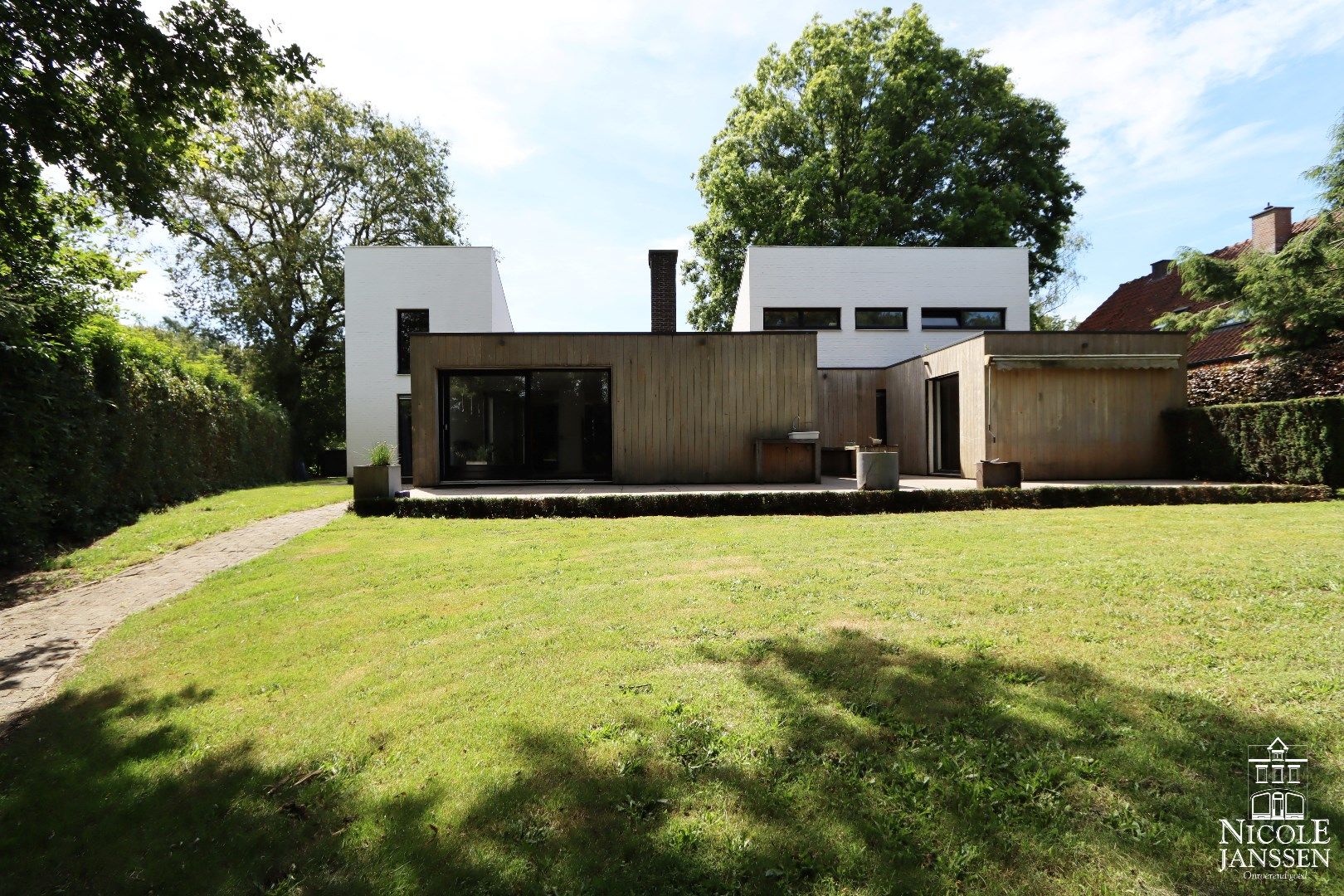 Moderne gezinswoning met mooi terras en vrij uitzicht aan voor- en achterzijde foto 33