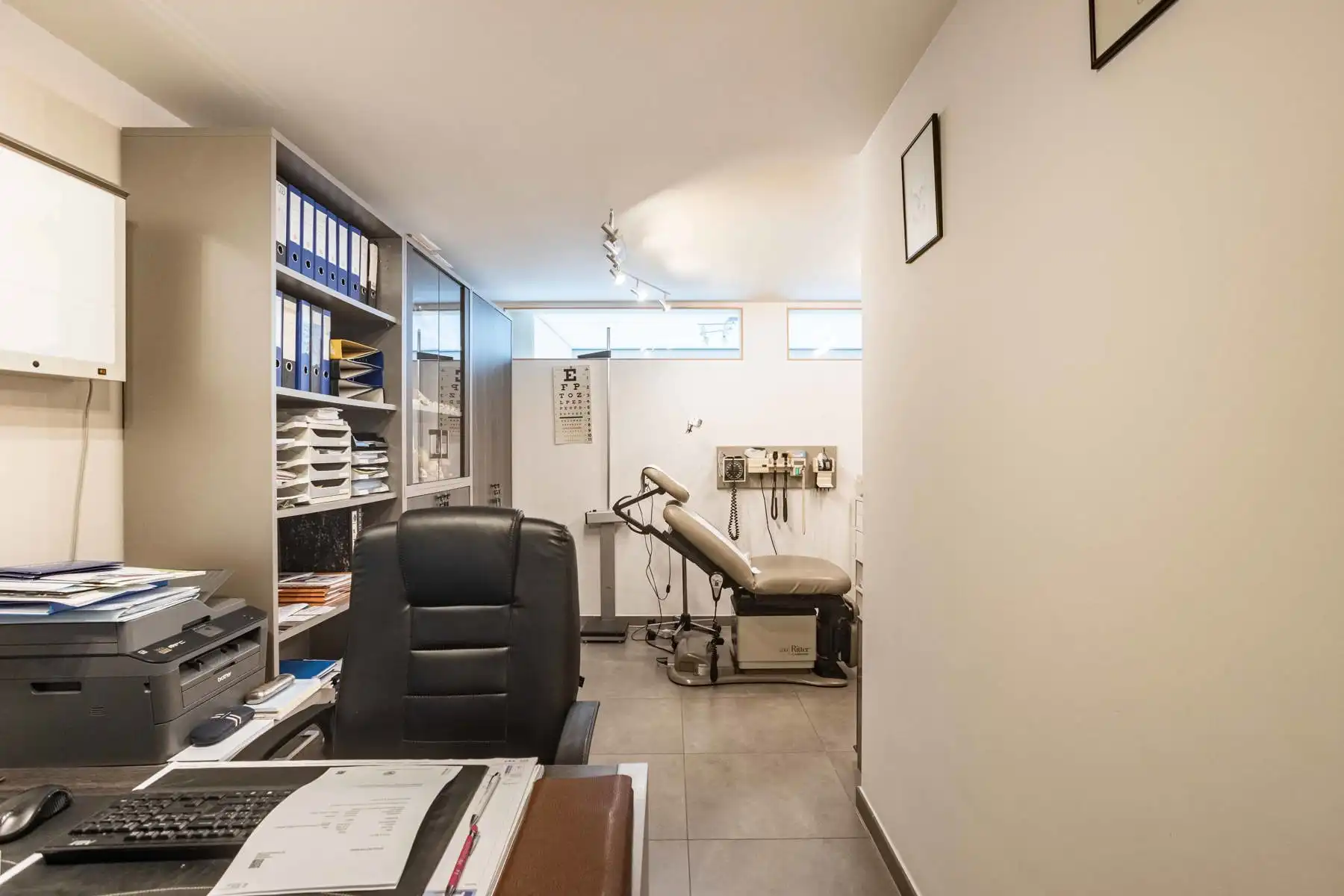 Te koop: gelijkvloers kantoor/praktijkruimte  foto 11