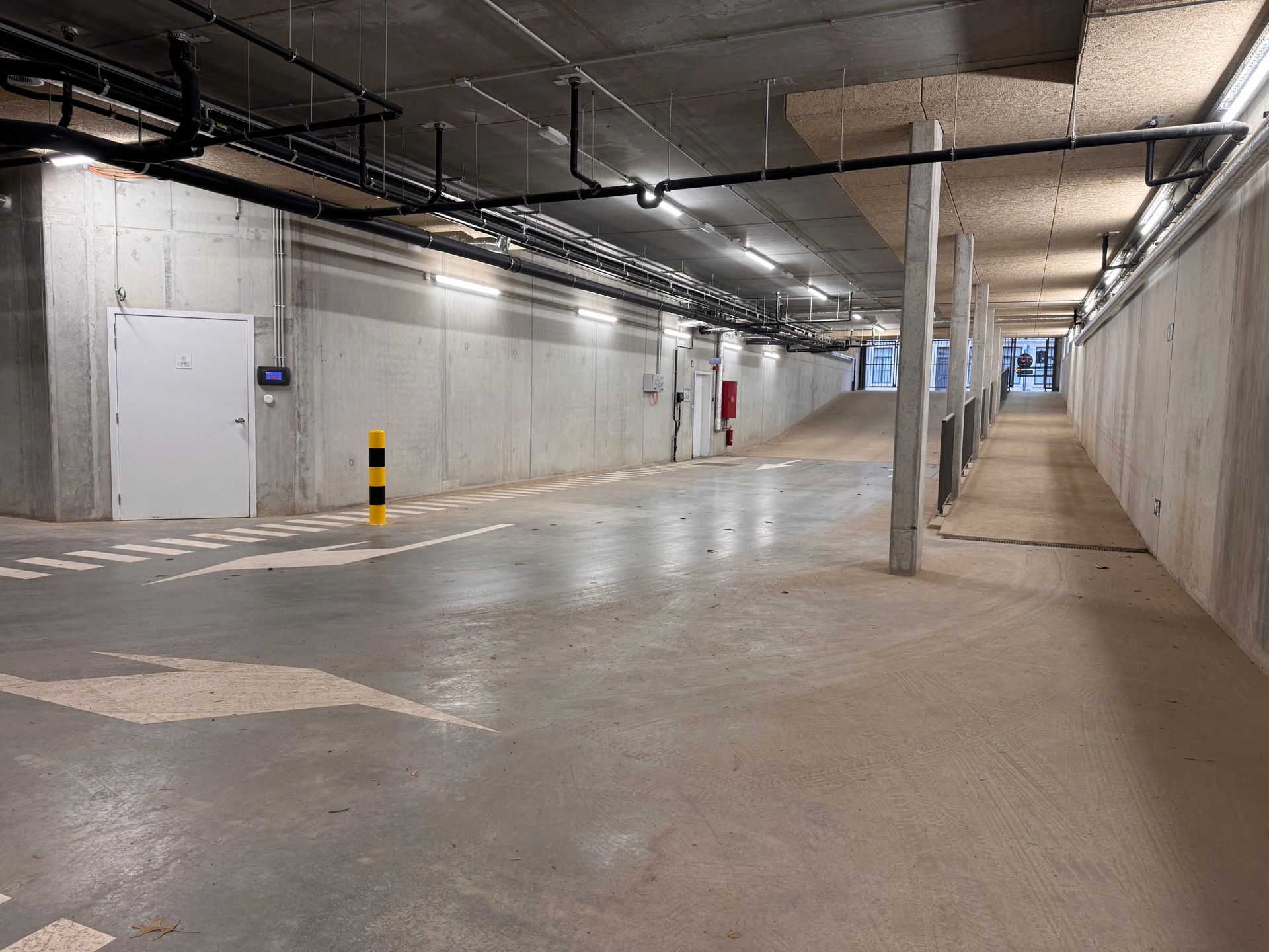 Ondergrondse autostaanplaats in project Burenberg foto 6