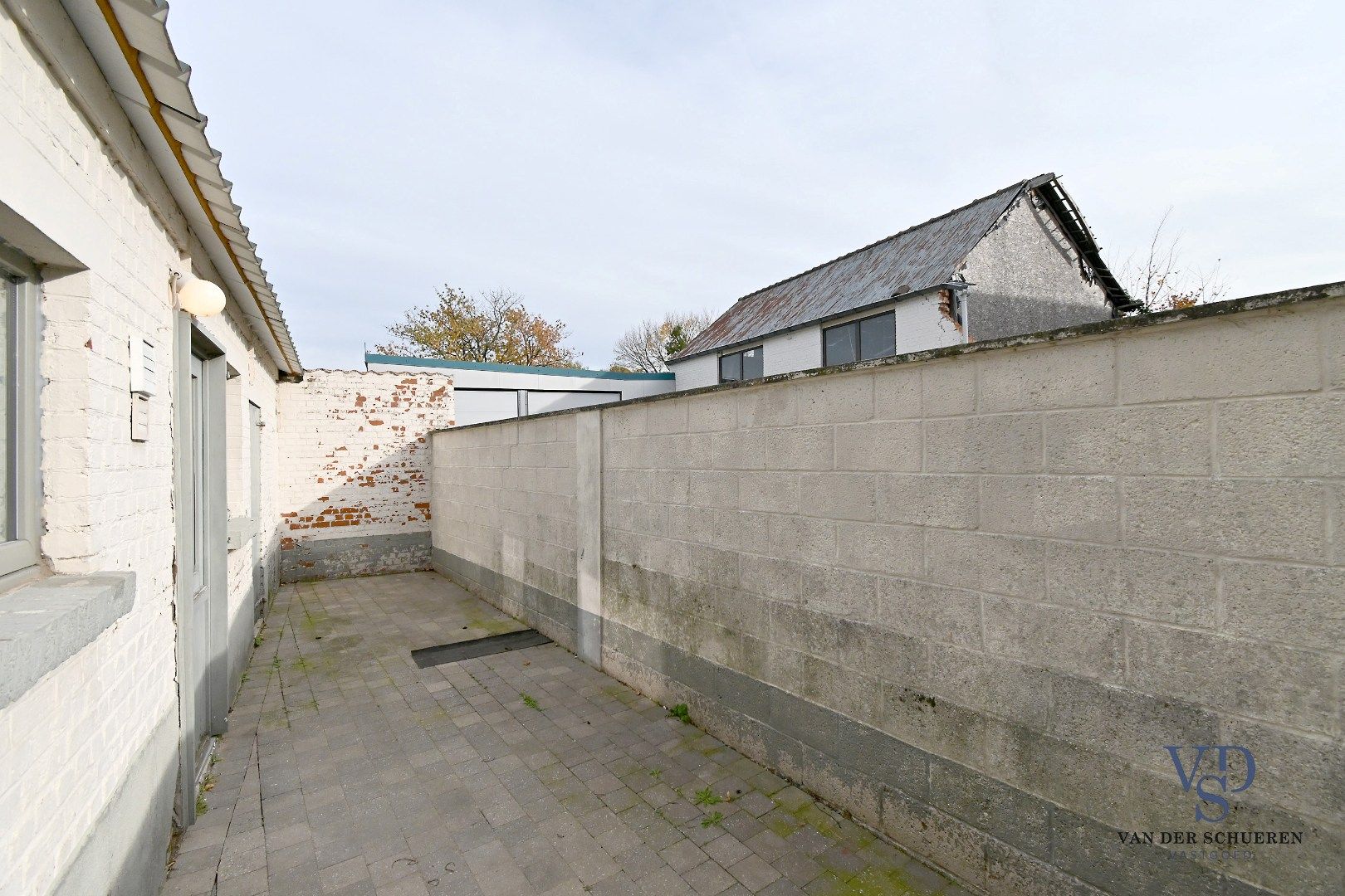 Te renoveren woning in centrum Balegem. foto 15