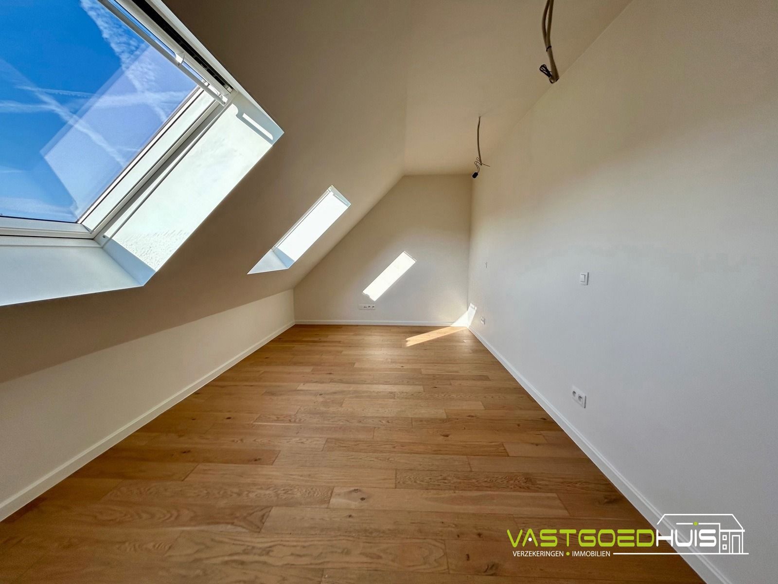 Hedendaags duplex appartement met terras foto 21