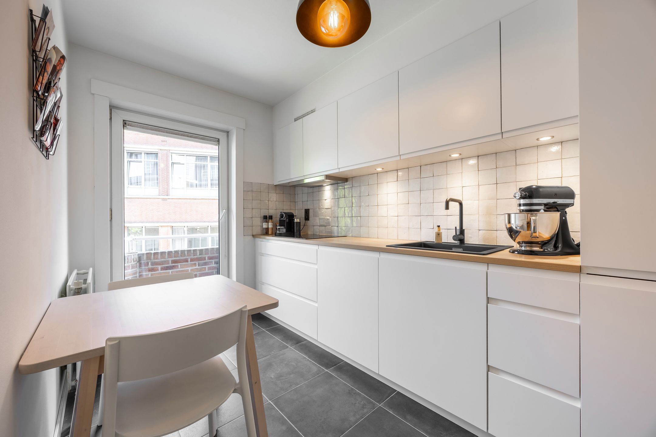 Instapklaar appartement met 2 slpks in centrum Oostmalle foto 5