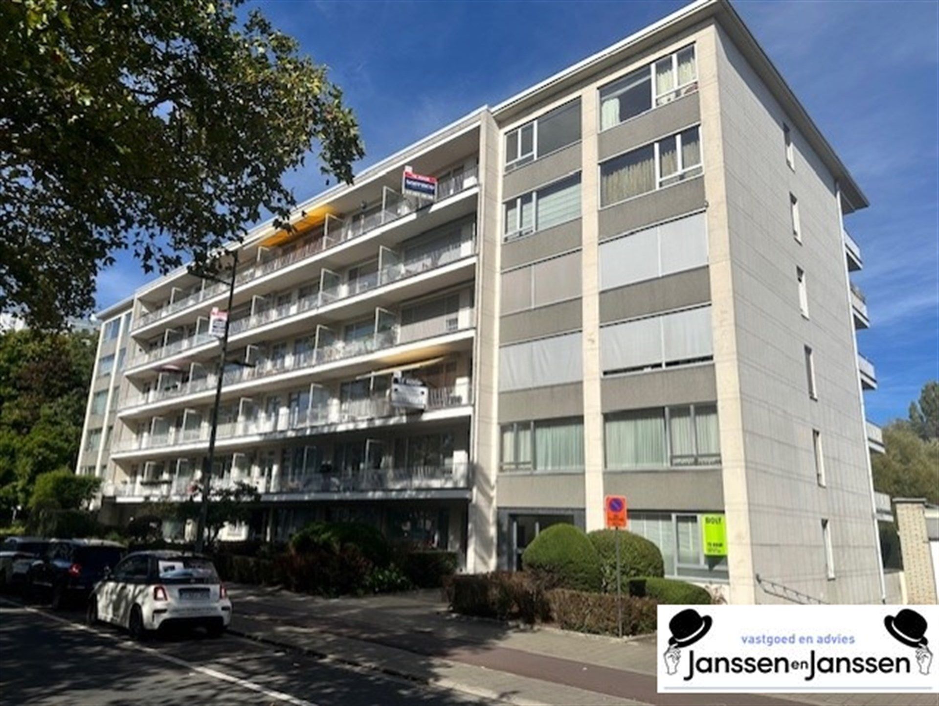 prachtig appartement in Wilrijk, een verborgen parel in de stad! foto 2